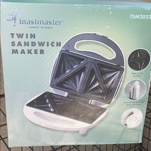Toast master twin sandwich maker